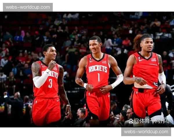 “全美高中联赛”数据显示,侧翼球员的助攻率在过去五年持续上升 “全美高中联赛”数据显示,侧翼球员的助攻率在过去五年持续上升