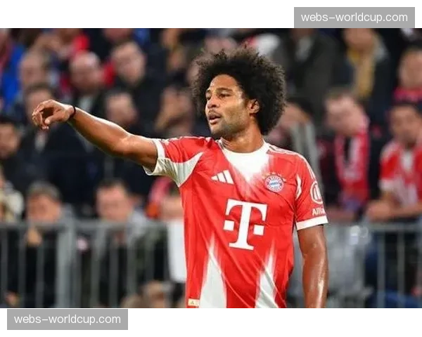 拜仁边锋格纳布里右大腿内收肌撕裂，赛季提前报销